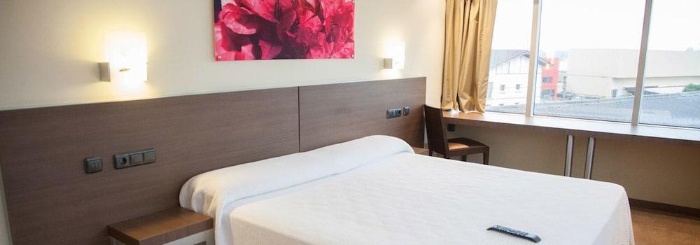 Hotel Izelai ألساسوا المظهر الخارجي الصورة
