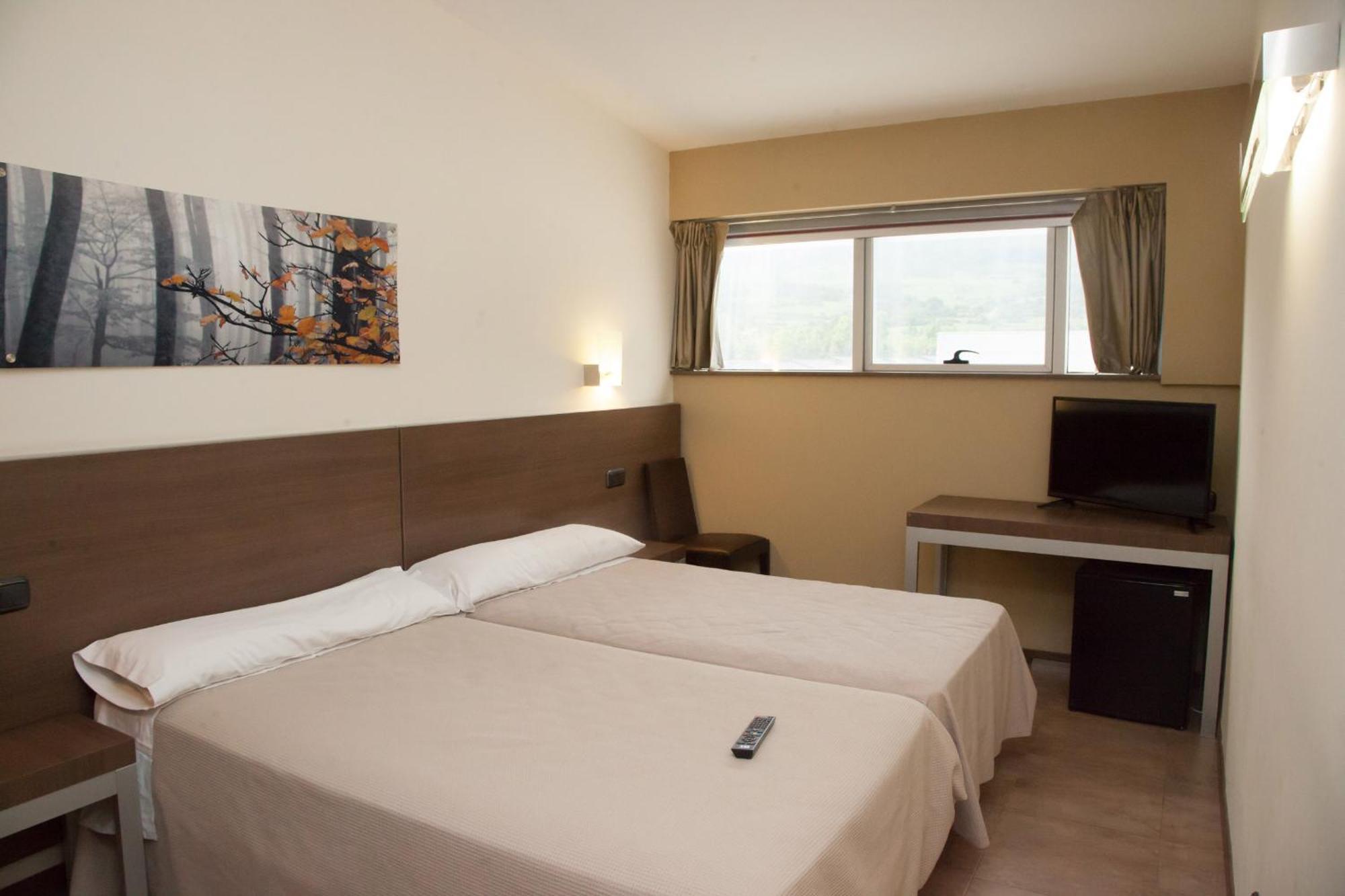 Hotel Izelai ألساسوا المظهر الخارجي الصورة