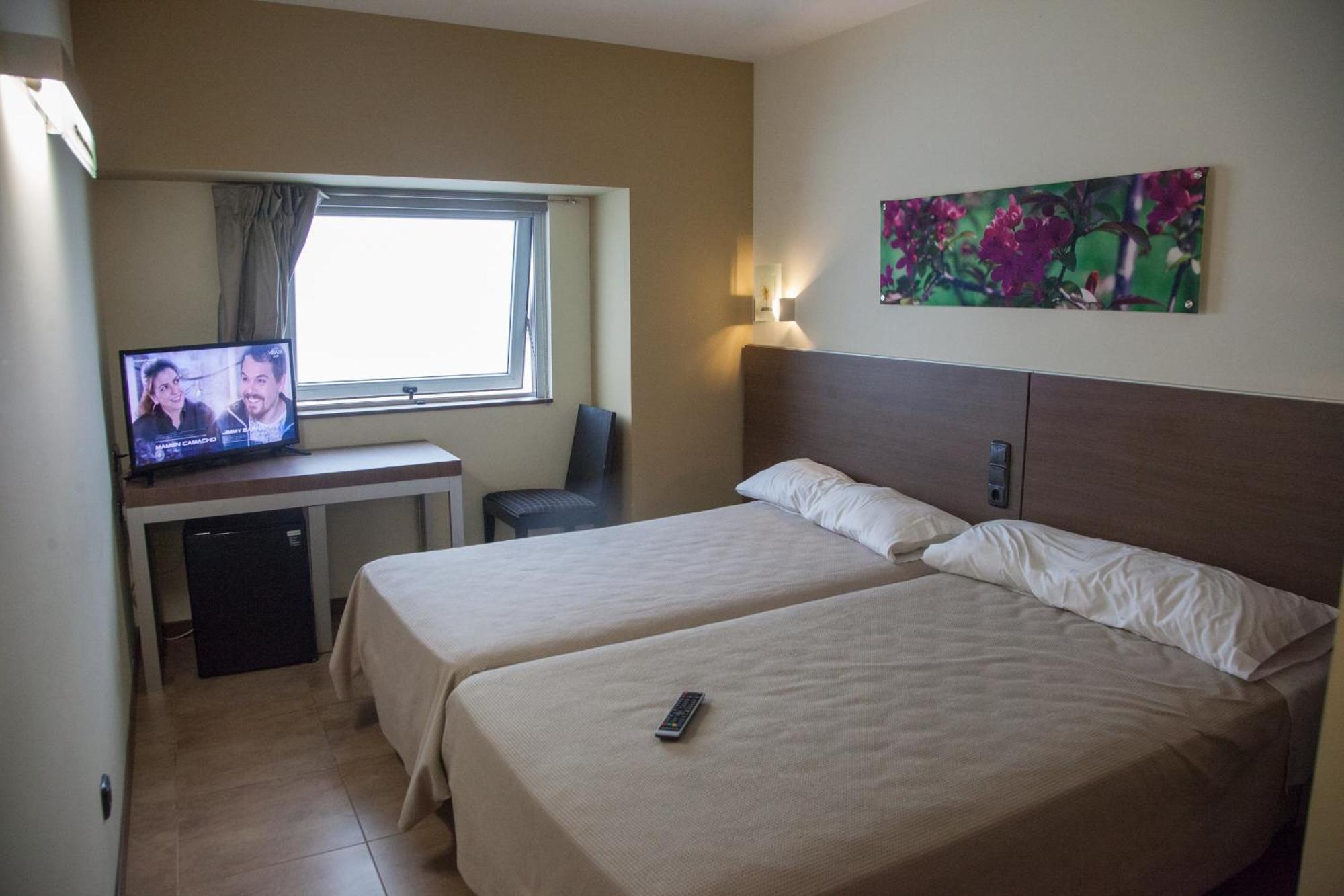 Hotel Izelai ألساسوا المظهر الخارجي الصورة
